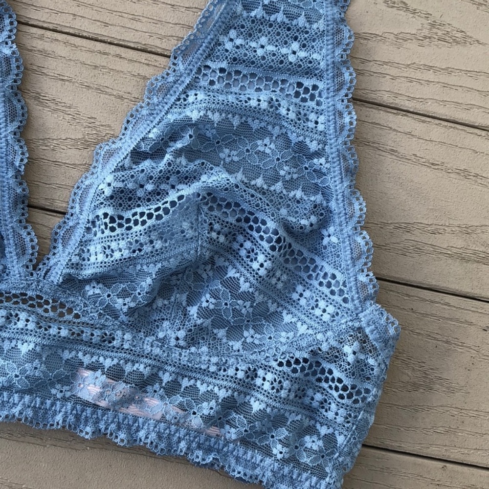 Victoria’s Secret Dusty Blue Lace Halter Neck Bralette M - Picture 3 of 7